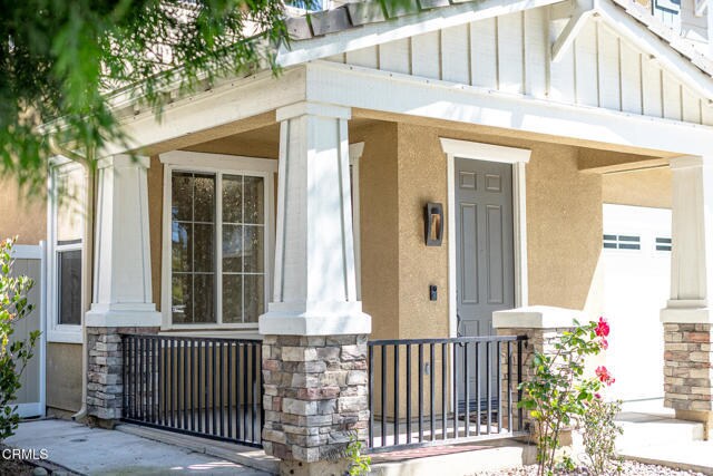 Building Photo - 778 Entrada Dr
