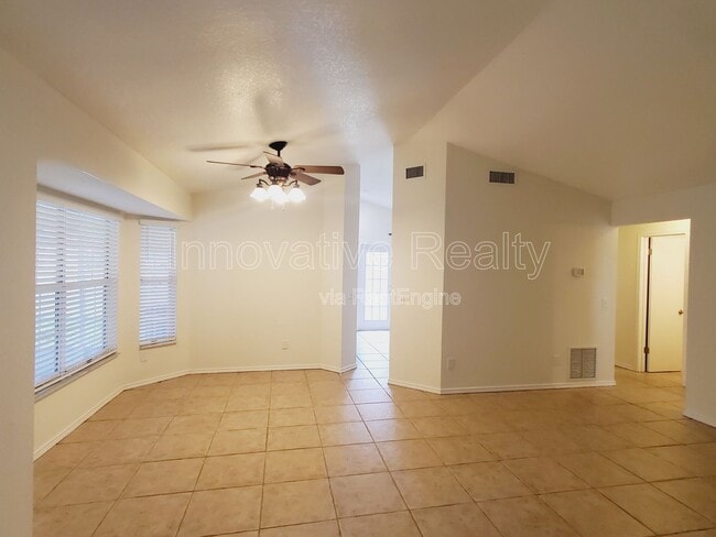 Building Photo - 12488 Huckleberry Finn Dr