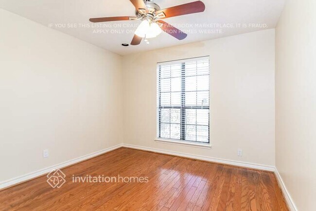 Building Photo - 10482 Twin Circles Dr