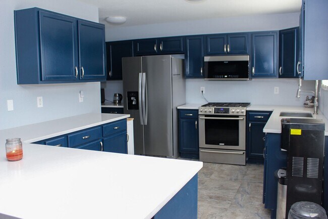 Building Photo - 11145 Falling Star Rd