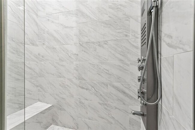 Building Photo - 511 Pine Valley Rd SE