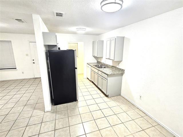 Building Photo - 2839 Avenue J