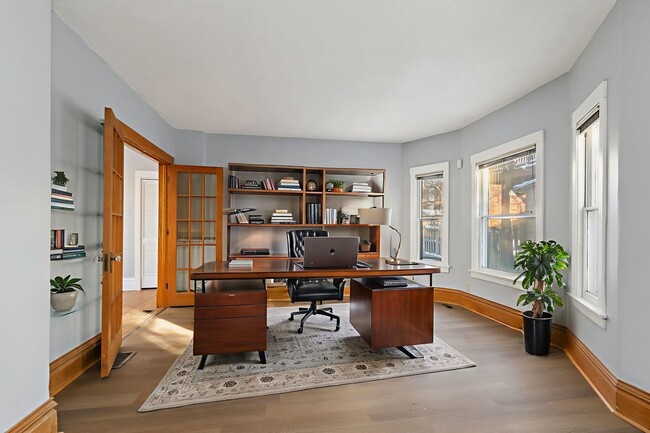 Building Photo - 126 Park Ave