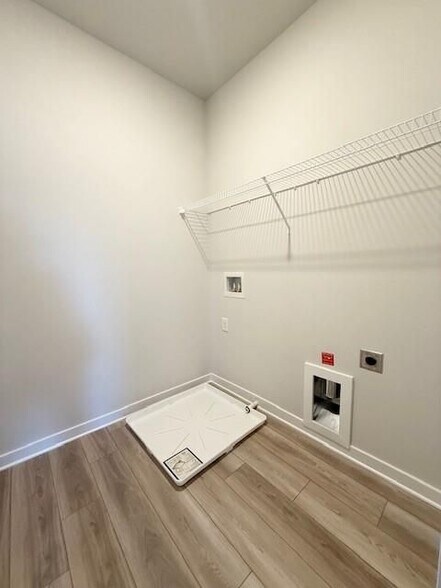 Building Photo - 114 Brandle Rose Wy