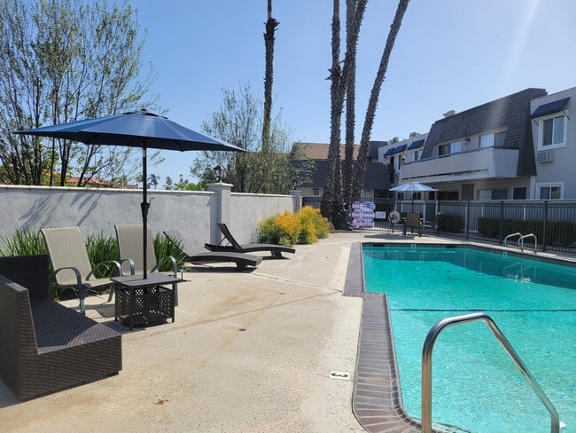 Building Photo - 8131 San Angelo Dr
