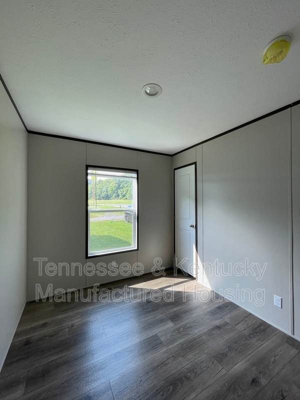Building Photo - 339 Hillsdale Estates Ln
