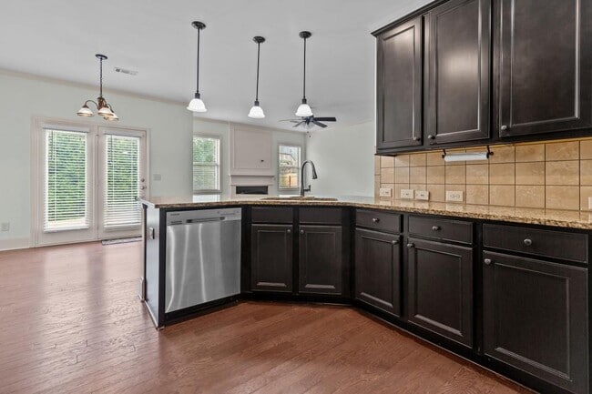 Building Photo - 5155 Roseman Trail