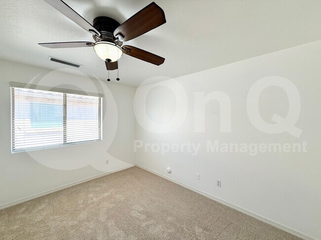 Building Photo - 2213 W Marconi Ave