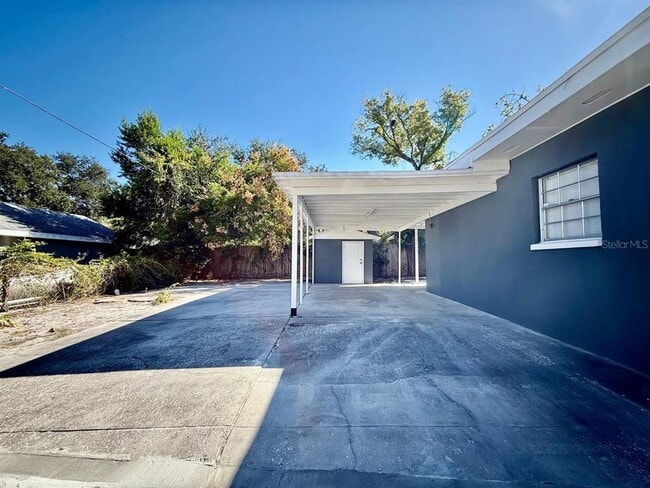 Building Photo - 1302 E New Orleans Ave