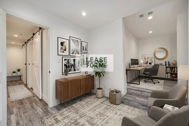 Building Photo - 9848 Portola Dr