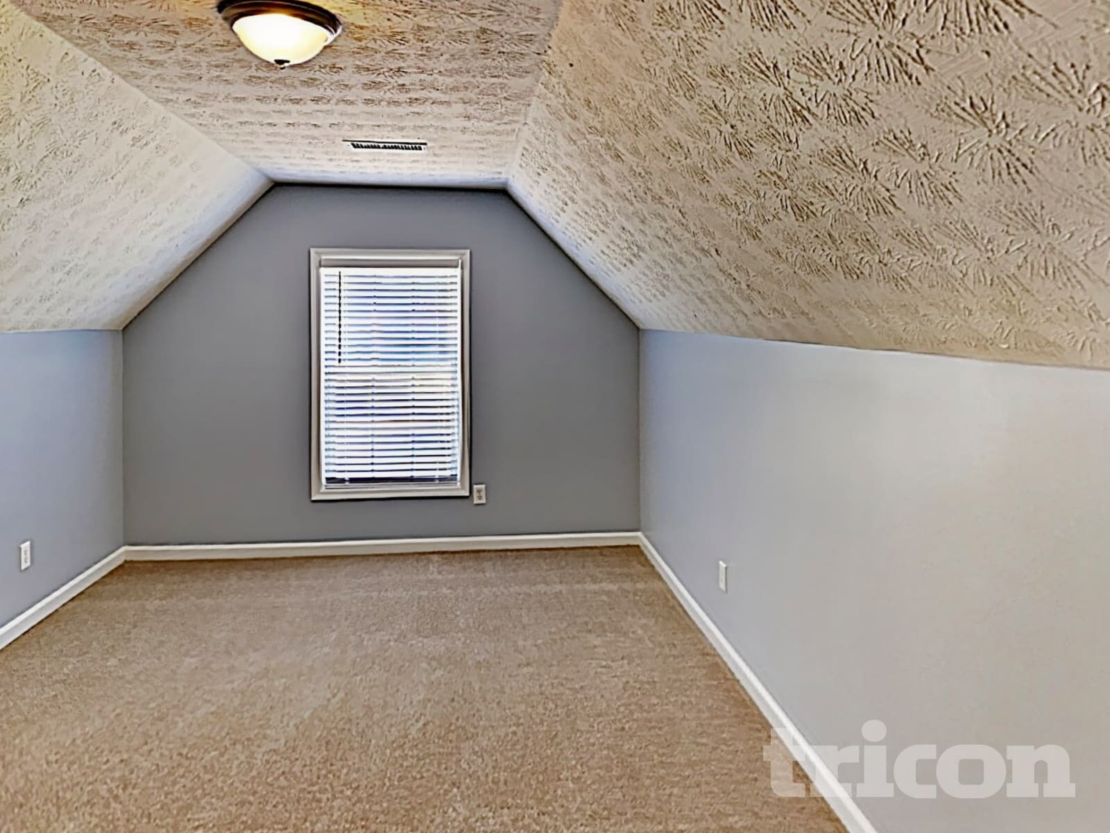 Building Photo - 420 Heathcliff Ct