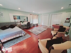 Building Photo - Studio, 1 bath Condo - 55 Waterbury Ave Un...