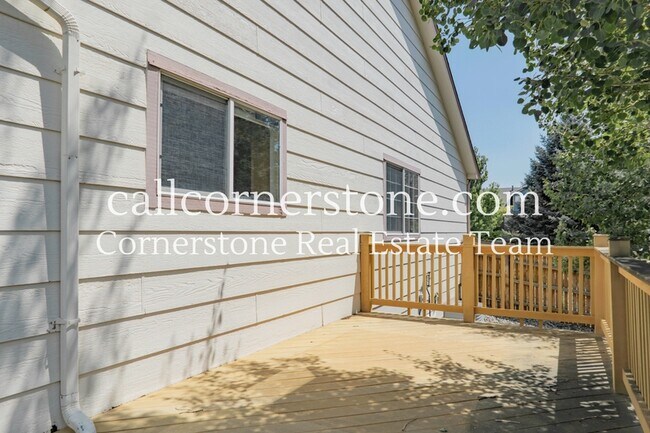Building Photo - 4640 Kashmire Dr