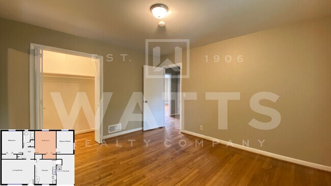 Building Photo - Silver Lake Duplex