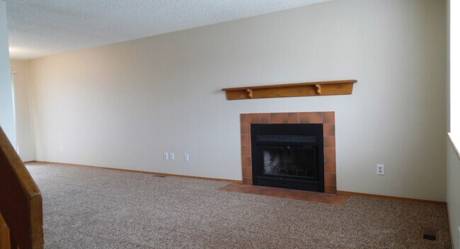 Building Photo - 1341 Soaring Eagle Dr