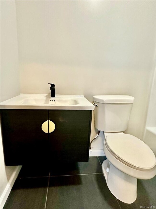 Building Photo - 13-19-19 Cole St