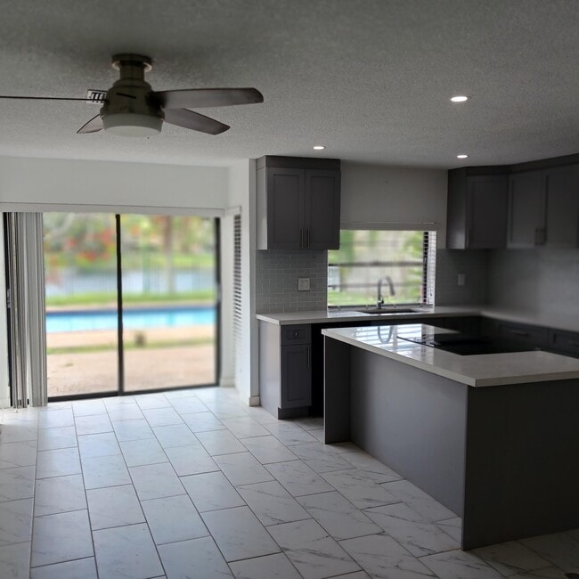 Building Photo - 6533 Sweet Maple Ln