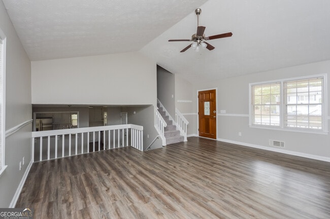 Building Photo - 25 Beaverdam Ct