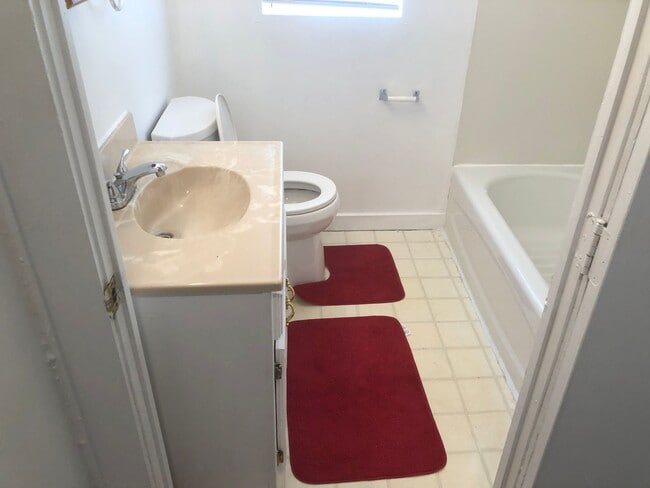 Building Photo - 2497-2499-2499 Adams Ave