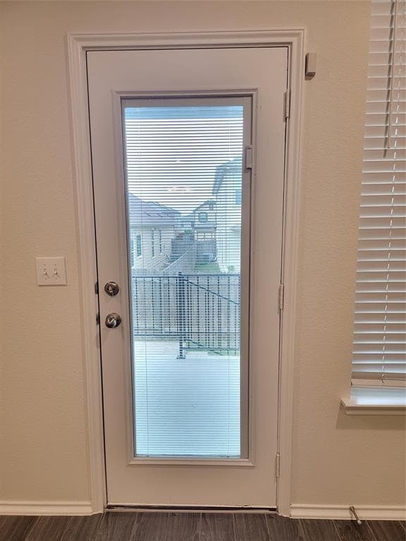 Building Photo - 817 Solitude Dr