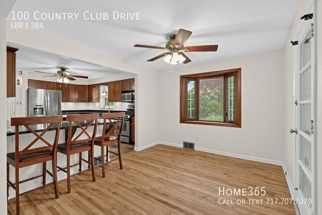 Building Photo - 100 Country Club Dr