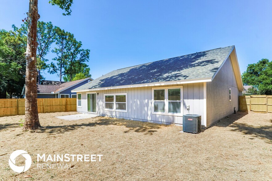 Building Photo - 7871 Moss Pointe Trail E