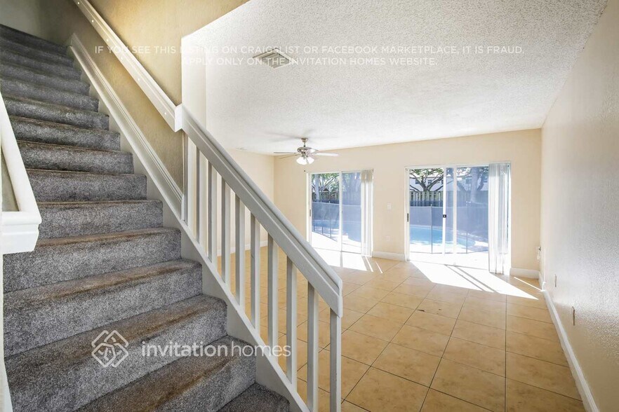 Building Photo - 8852 SW 215th Ln
