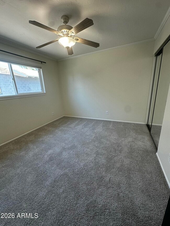 Building Photo - 8737 E Jackrabbit Rd