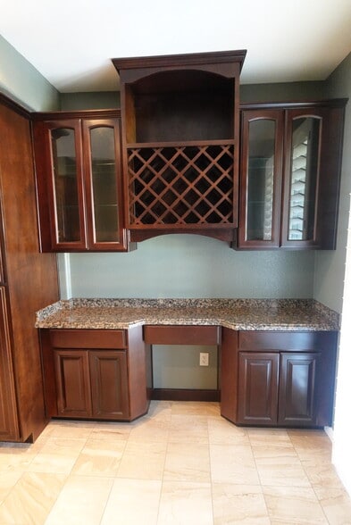 Building Photo - 8894 Spectrum Center Blvd