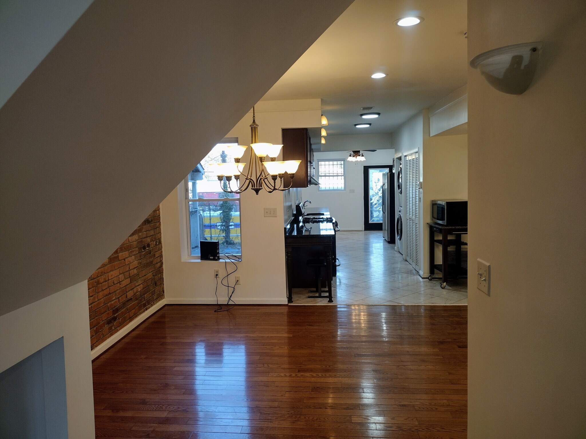 Building Photo - 1933 4th St NW