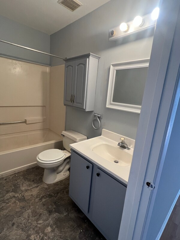 Building Photo - 804 Woodchip Rd