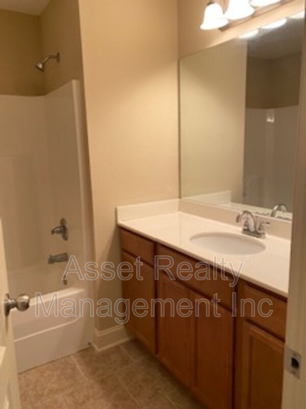 Building Photo - 4730 Forest Landing Way
