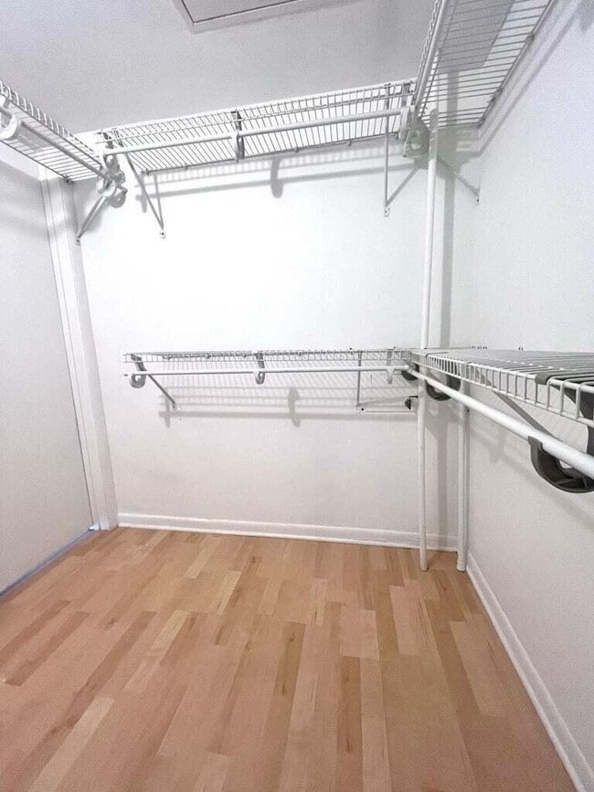 Building Photo - 3040 NE 16th Ave