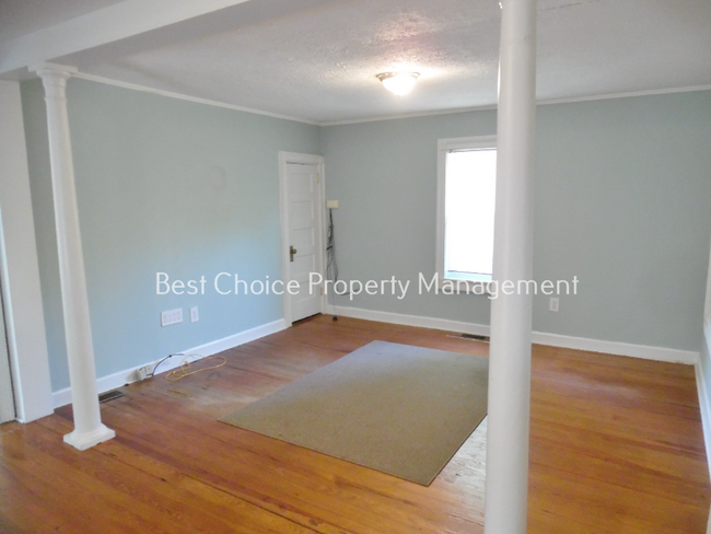 Building Photo - 3931 Locust Hill Rd