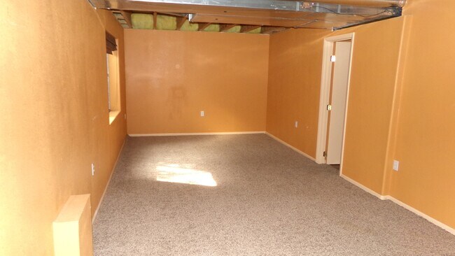 Building Photo - 217 Rock Bridge Ln