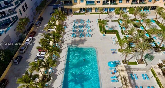 Building Photo - 2501 S Ocean Dr