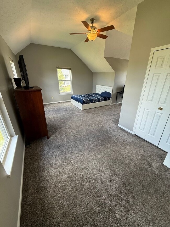 Building Photo - Spacious 5BR House in North Ridgeville