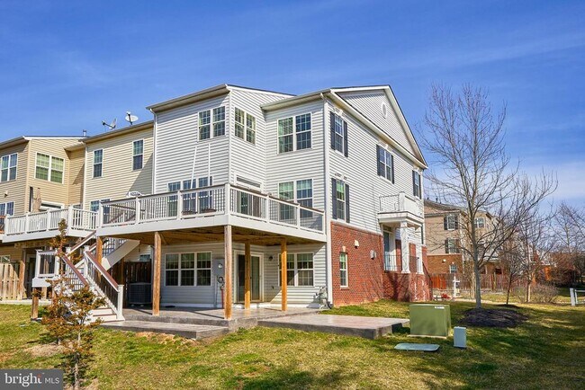 Building Photo - 41625 Broxbourne Terrace