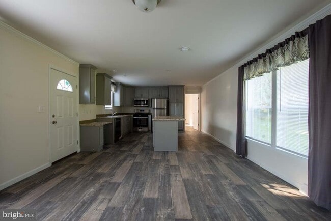 Building Photo - 200 Beechwood Ave