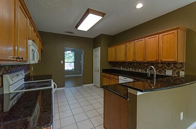 Building Photo - 12475 Cajun Dr