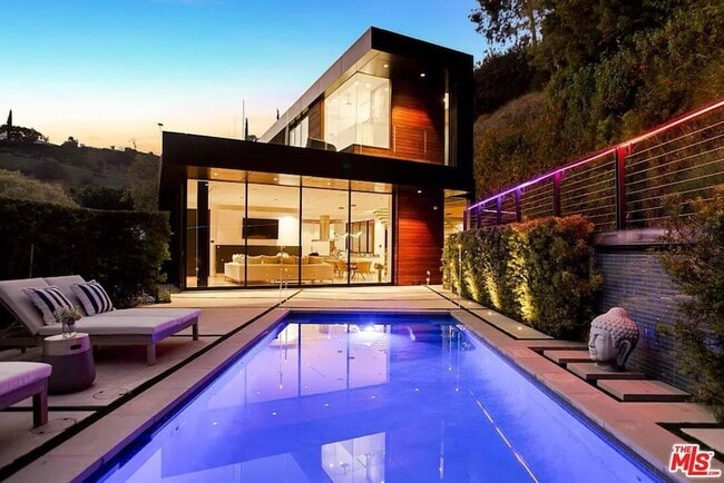 Building Photo - 1331 Belfast Dr