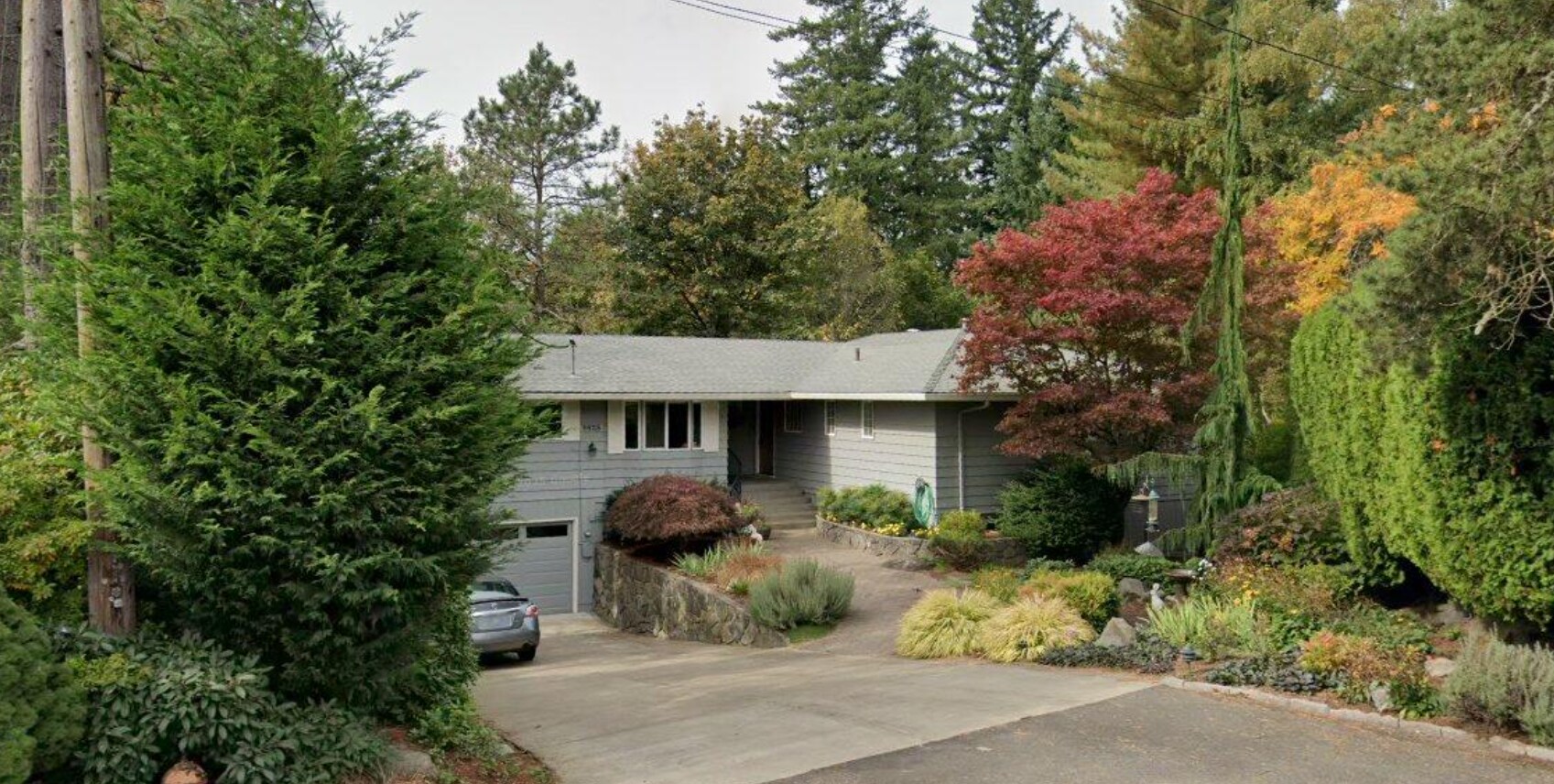 Front of home - 4625 SW 42nd Pl