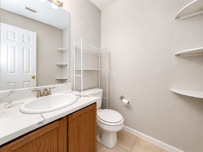 Building Photo - 17435 S Summit Canyon Dr