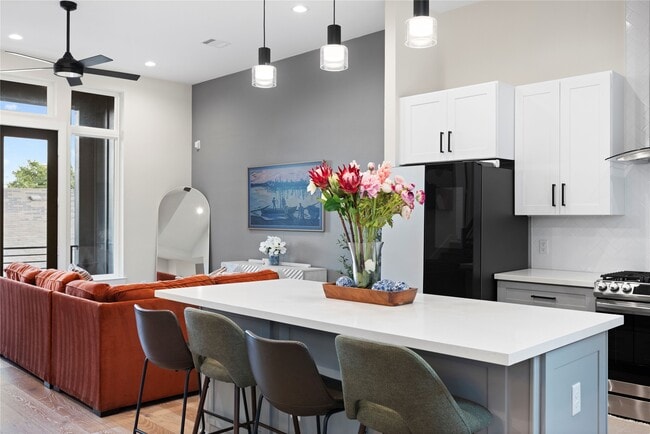 Building Photo - 1410 Milby St