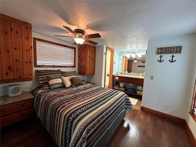 Building Photo - 56315 Hickory Rd