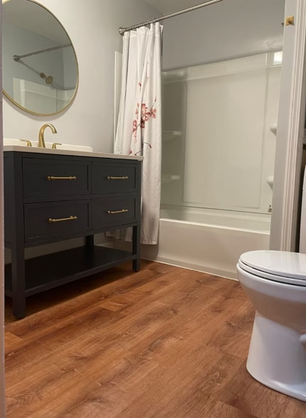 Building Photo - 170 White St