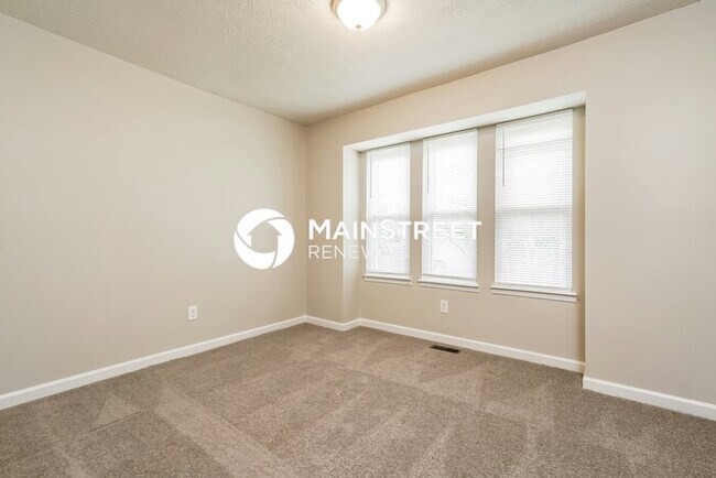 Building Photo - 3 Bedroom Pet-Friendly Home in Woodstock, ...