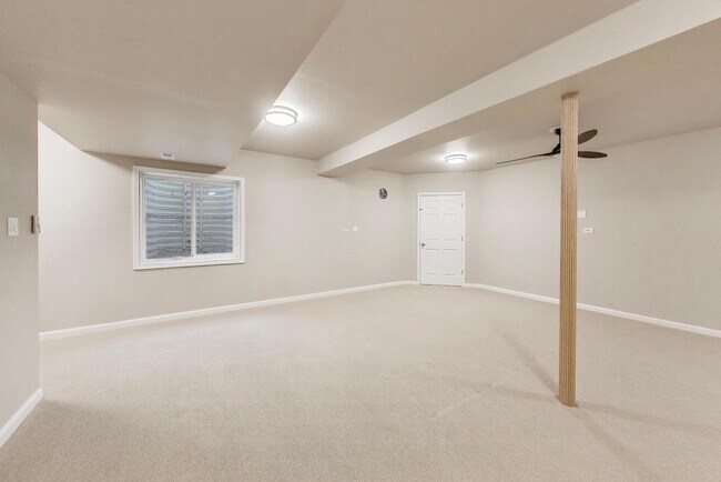 Building Photo - 2366 N Moseley Ct