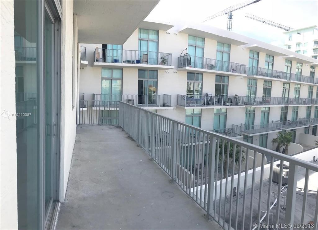 Building Photo - 2100 Van Buren St