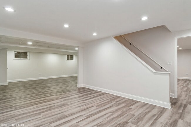 Building Photo - 1311 Ada Ln